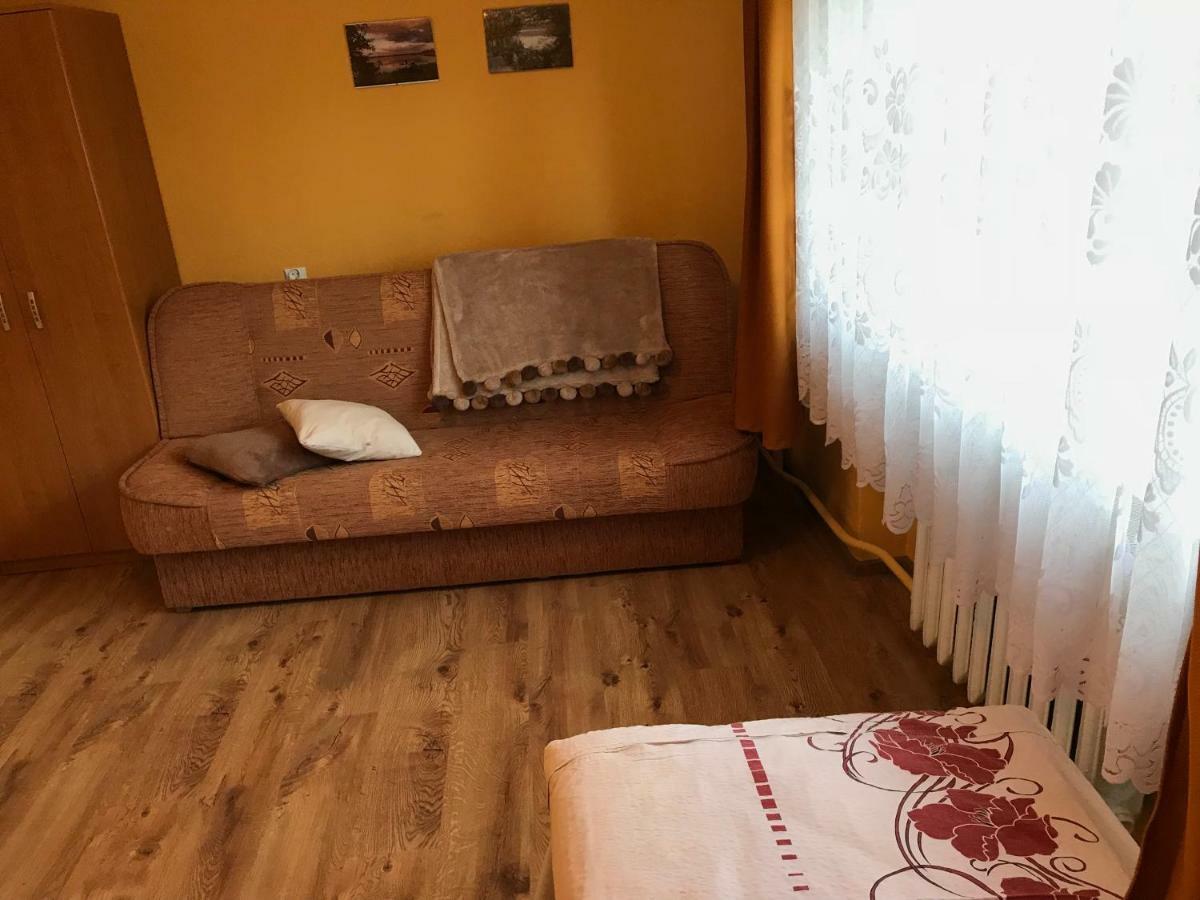 Pokoje Goscinne Pod Magnolia Виеле Екстериор снимка